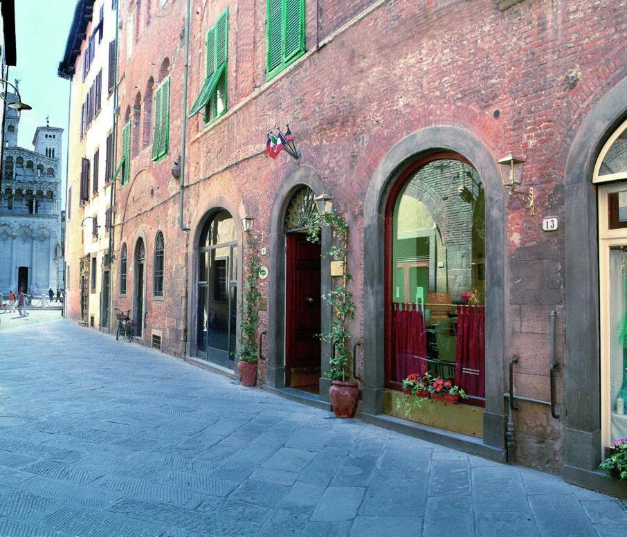 Piccolo Hotel Puccini ลุคคา ภายนอก รูปภาพ