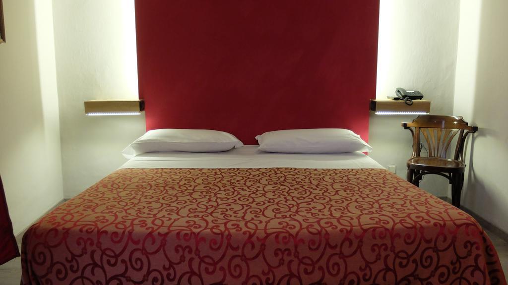 Piccolo Hotel Puccini ลุคคา ภายนอก รูปภาพ