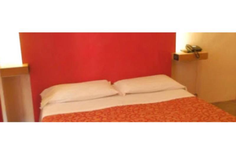 Piccolo Hotel Puccini ลุคคา ภายนอก รูปภาพ