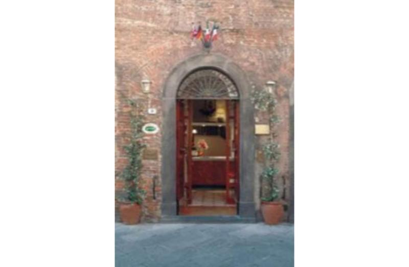 Piccolo Hotel Puccini ลุคคา ภายนอก รูปภาพ